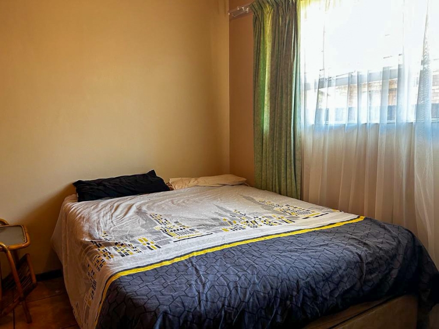 2 Bedroom Property for Sale in Kannoniers Park North West